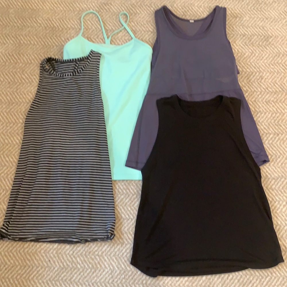 Bundle of 4 lululemon tanks